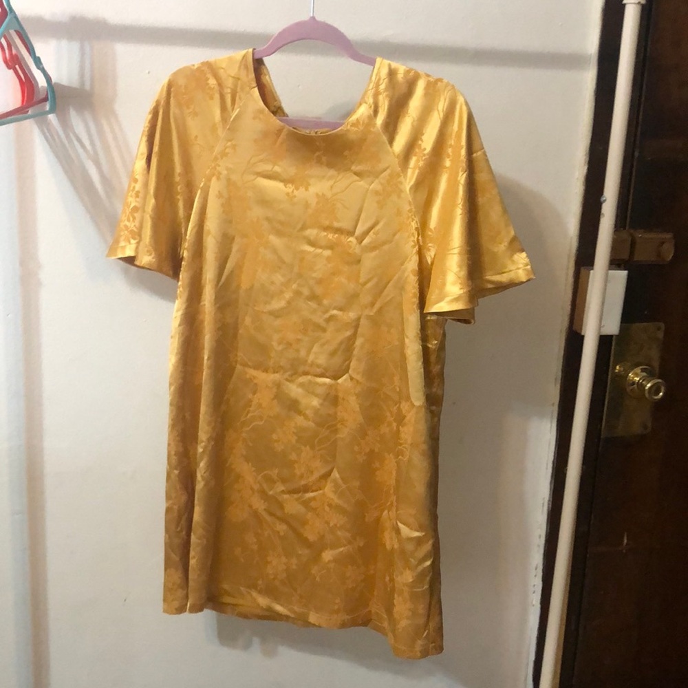 Fun yellow dress!